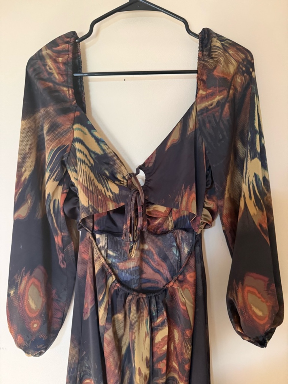 URBAN OUTFITTERS Kitty Printed Puff Sleeve Midi Dress - Picture 7 of 11
